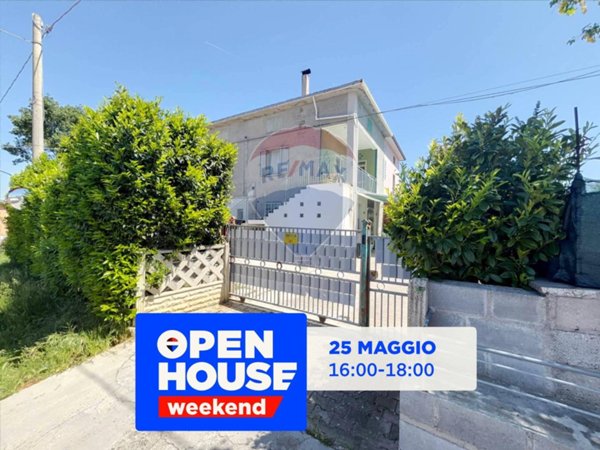 casa indipendente in vendita a Lanciano in zona Follani