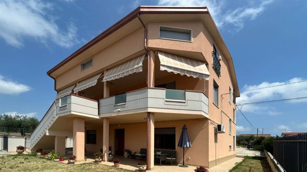 casa indipendente in vendita a Lanciano