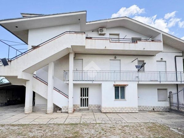 casa indipendente in vendita a Lanciano