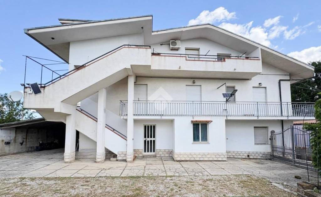 casa indipendente in vendita a Lanciano