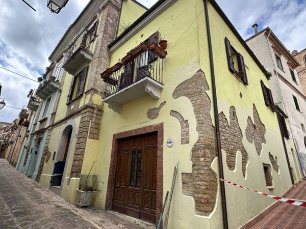 casa indipendente in vendita a Lanciano