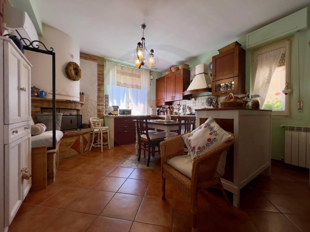casa indipendente in vendita a Lanciano