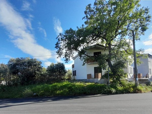 casa indipendente in vendita a Lanciano