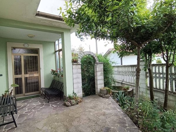 casa indipendente in vendita a Lanciano in zona Villa Andreoli