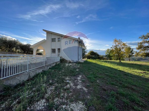 casa indipendente in vendita a Lanciano