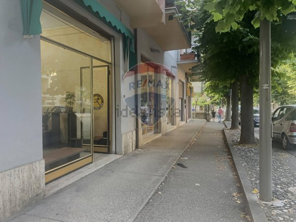 locale commerciale in vendita a Lanciano