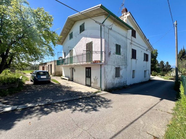 casa semindipendente in vendita a Lanciano in zona Torre Sansone