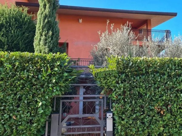 casa indipendente in vendita a Lanciano