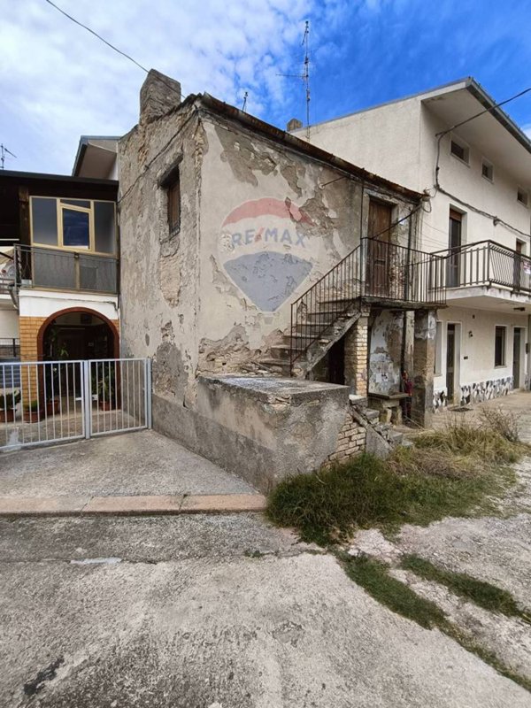 casa indipendente in vendita a Lanciano in zona Villa Andreoli