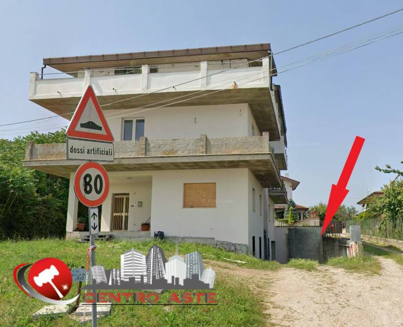 casa indipendente in vendita a Lanciano in zona Villa Andreoli