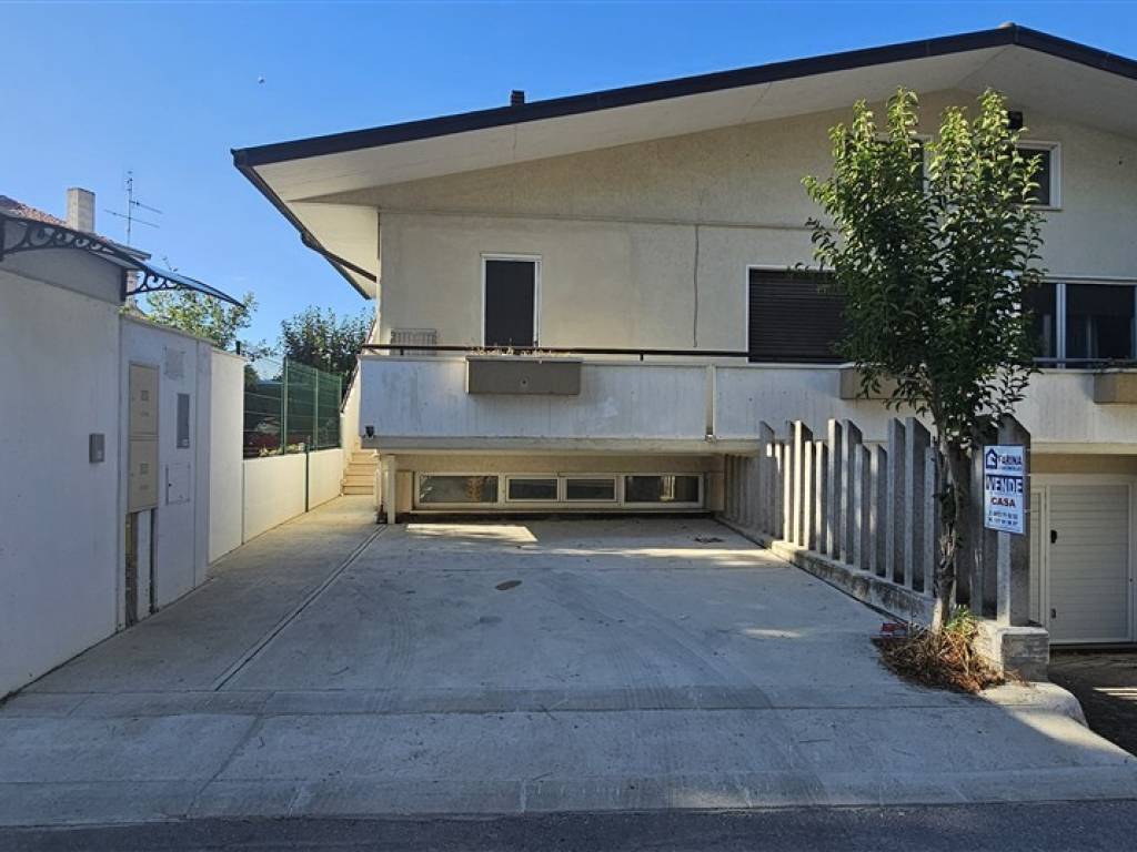 appartamento in vendita a Lanciano in zona Villa Martelli