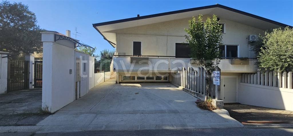 appartamento in vendita a Lanciano in zona Villa Martelli