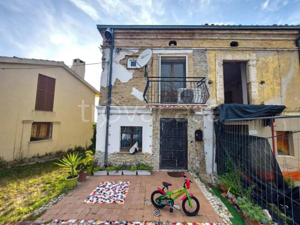 casa indipendente in vendita a Lanciano
