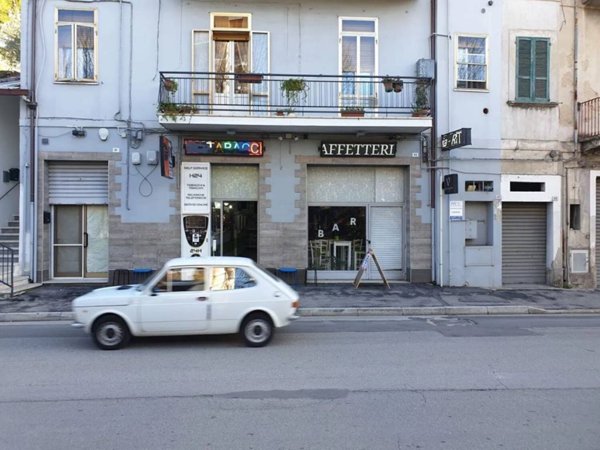 locale commerciale in vendita a Lanciano