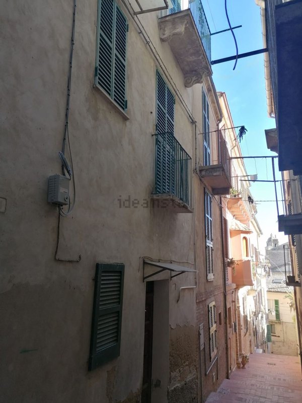 casa indipendente in vendita a Lanciano