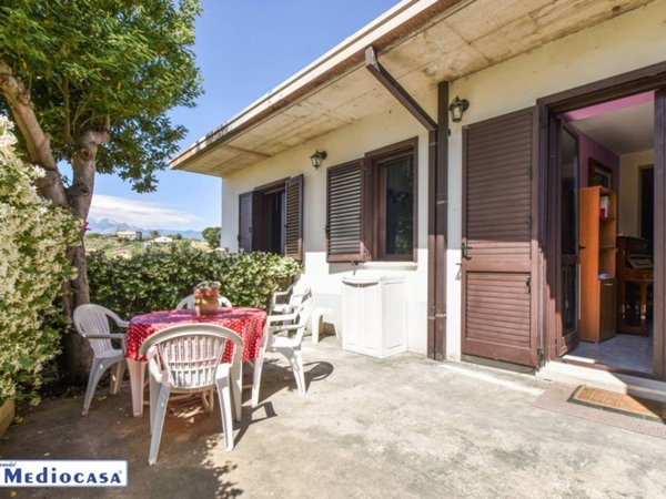 casa indipendente in vendita a Lanciano