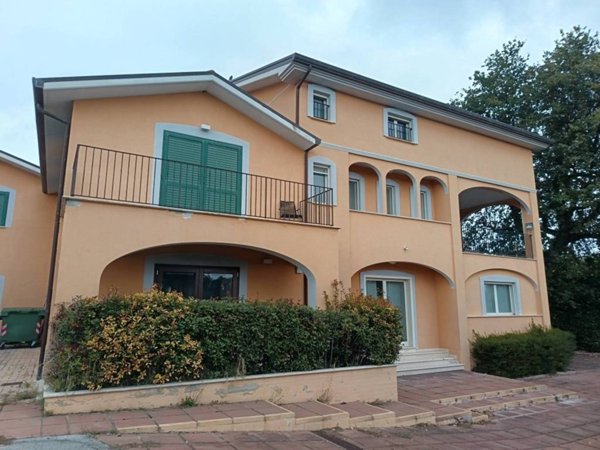 casa indipendente in vendita a Lanciano