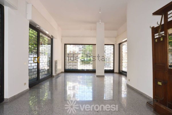 locale commerciale in vendita a Lanciano