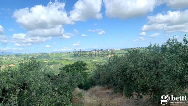 casa indipendente in vendita a Lanciano in zona Sant'Amato