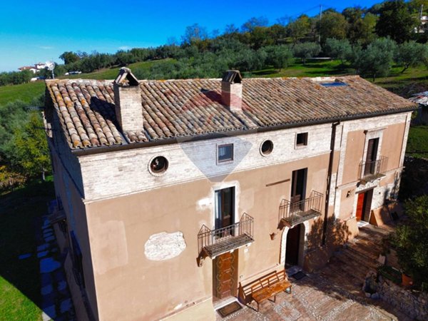 casa indipendente in vendita a Lanciano in zona Santa Maria dei Mesi