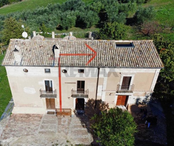 casa indipendente in vendita a Lanciano in zona Santa Maria dei Mesi