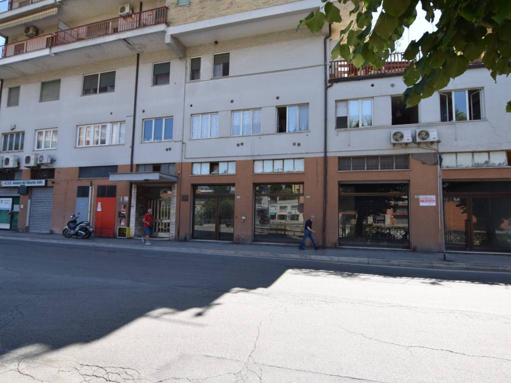 negozio in vendita a Lanciano