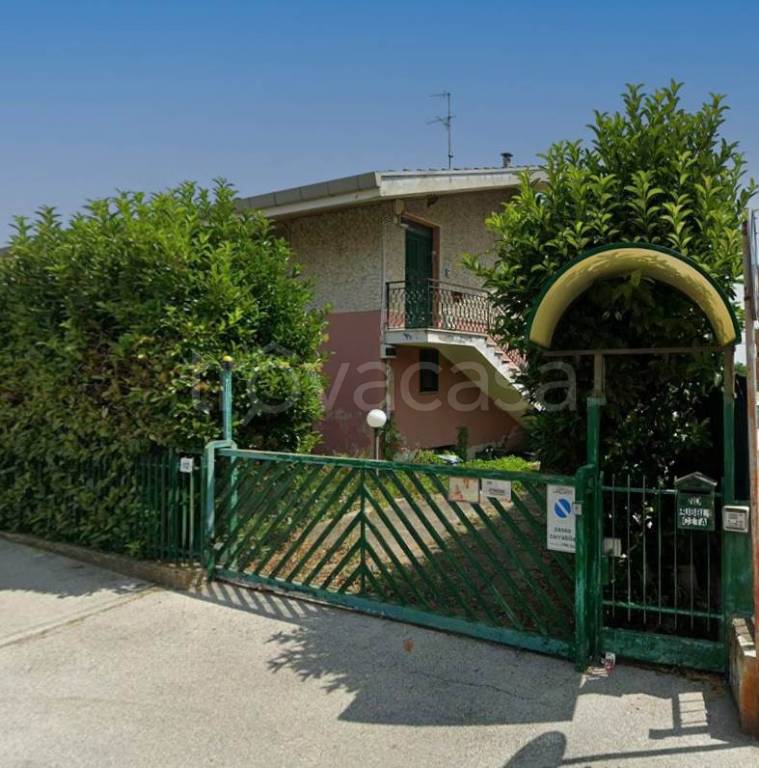 casa indipendente in vendita a Lanciano