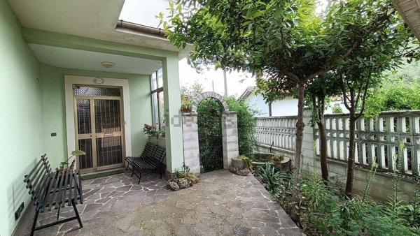 casa indipendente in vendita a Lanciano in zona Villa Andreoli