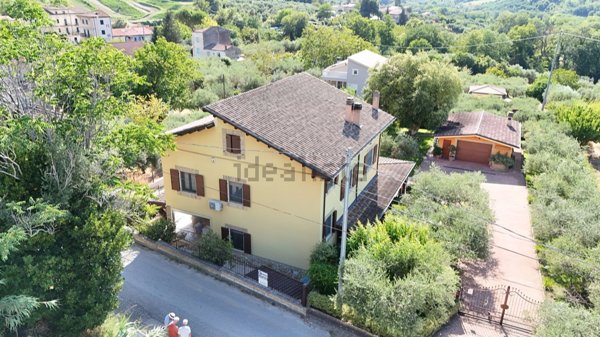 casa indipendente in vendita a Lanciano in zona San Iorio
