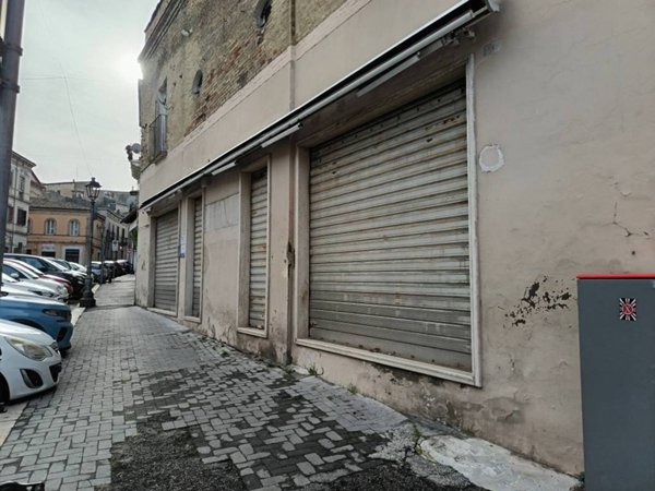 negozio in vendita a Lanciano