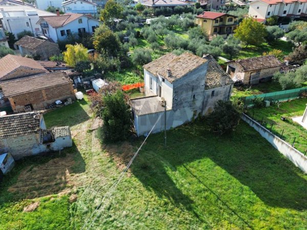 casa indipendente in vendita a Lanciano