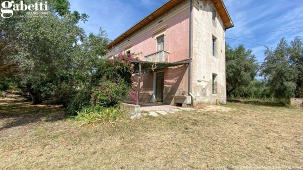 casa semindipendente in vendita a Lanciano