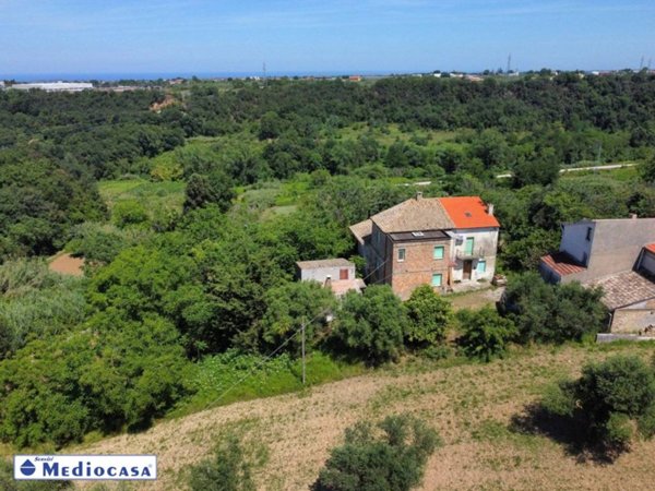 casa indipendente in vendita a Lanciano in zona Santa Croce