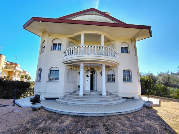 casa indipendente in vendita a Lanciano