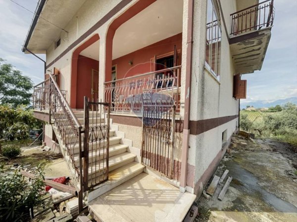 casa indipendente in vendita a Lanciano