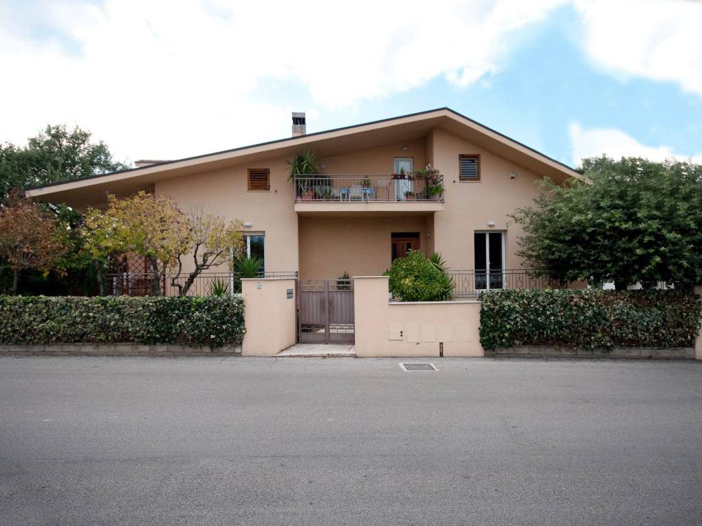 casa indipendente in vendita a Lanciano