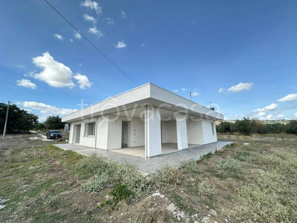 casa indipendente in vendita a Lanciano in zona Sant'Onofrio