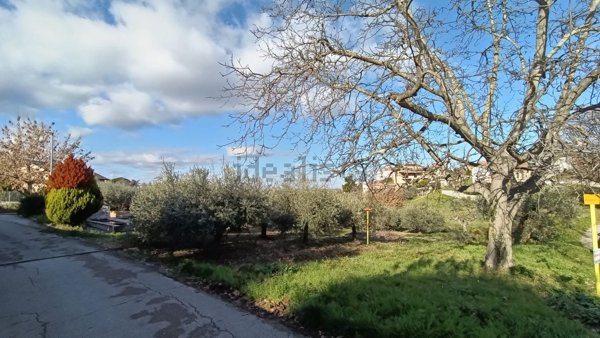 terreno edificabile in vendita a Lanciano in zona Marcianese