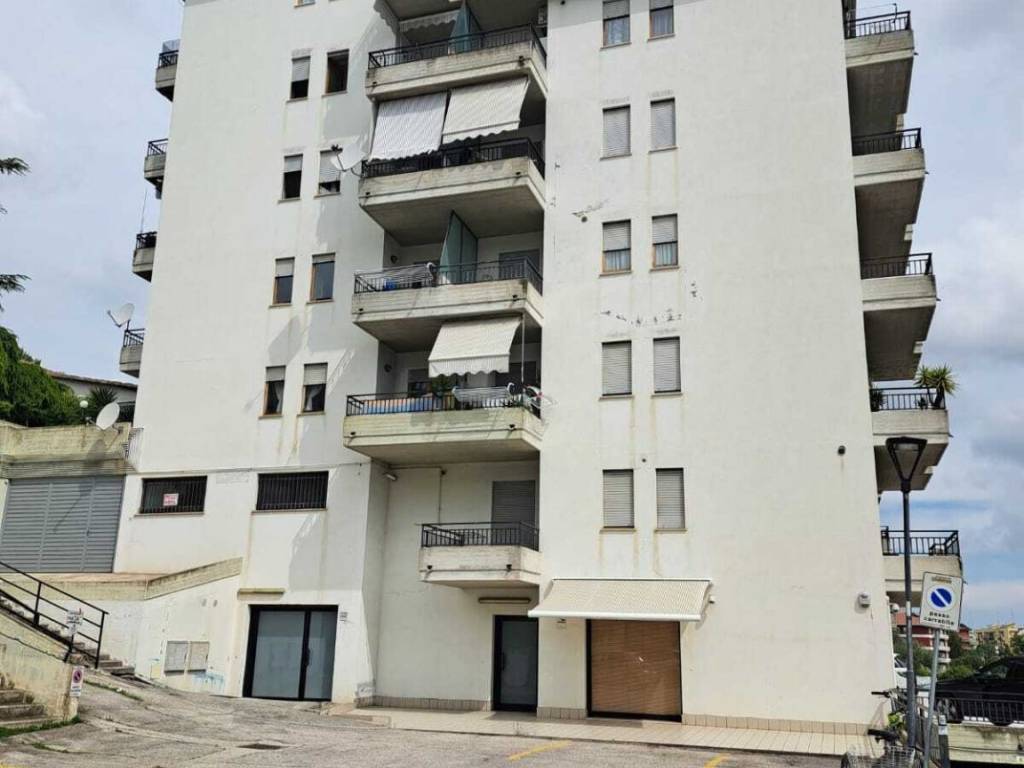 negozio in vendita a Lanciano