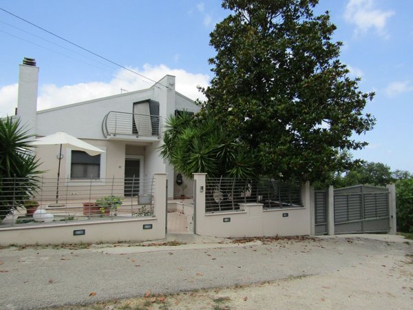 casa indipendente in vendita a Lanciano