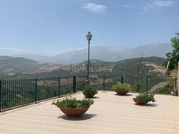 casa indipendente in vendita a Lanciano