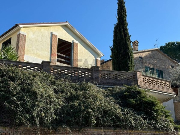 casa indipendente in vendita a Lanciano
