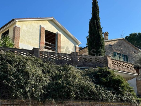 casa indipendente in vendita a Lanciano