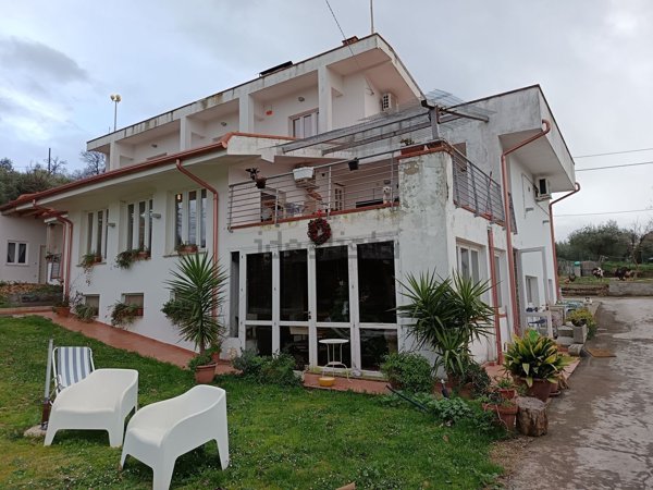 casa indipendente in vendita a Lanciano
