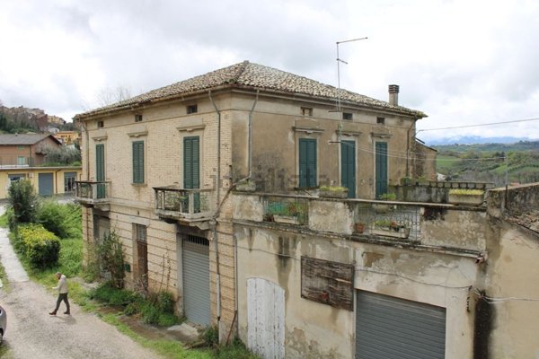 casa indipendente in vendita a Lanciano