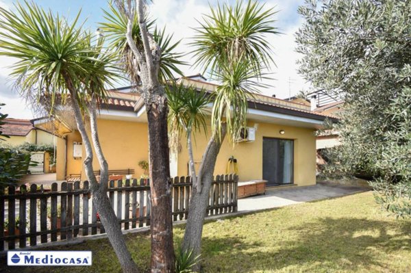 casa indipendente in vendita a Lanciano in zona Colle Pizzuto