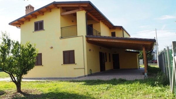 casa indipendente in vendita a Lanciano in zona Torre Sansone