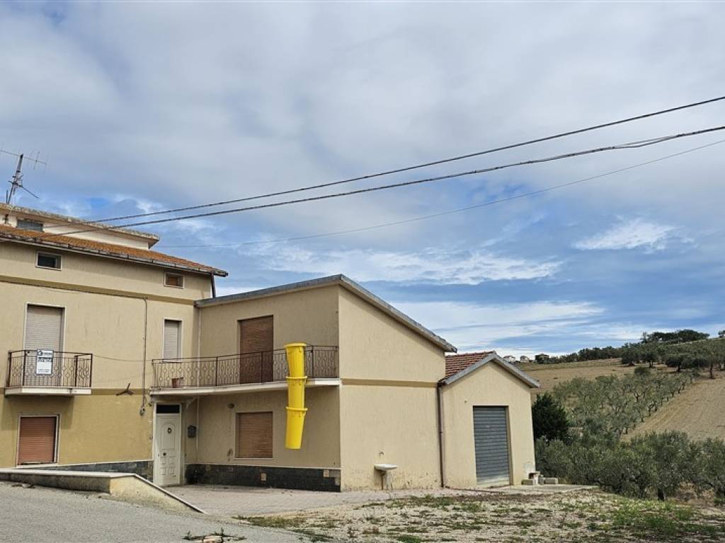 casa indipendente in vendita a Lanciano