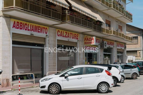 locale commerciale in vendita a Lanciano