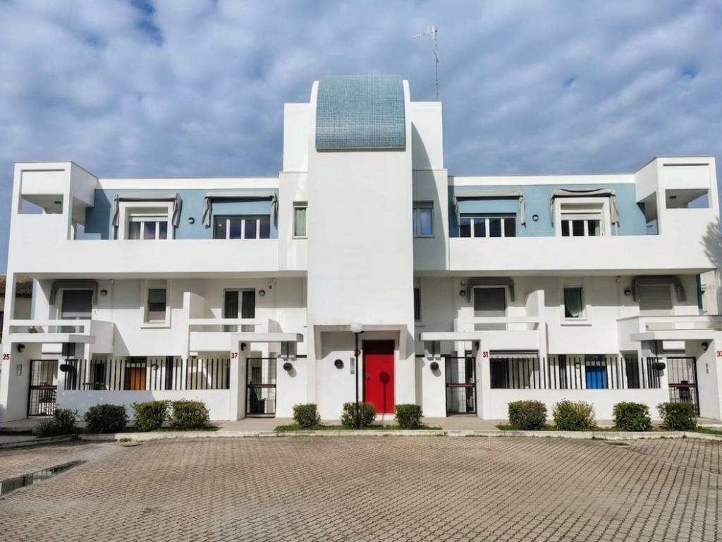 casa indipendente in vendita a Lanciano